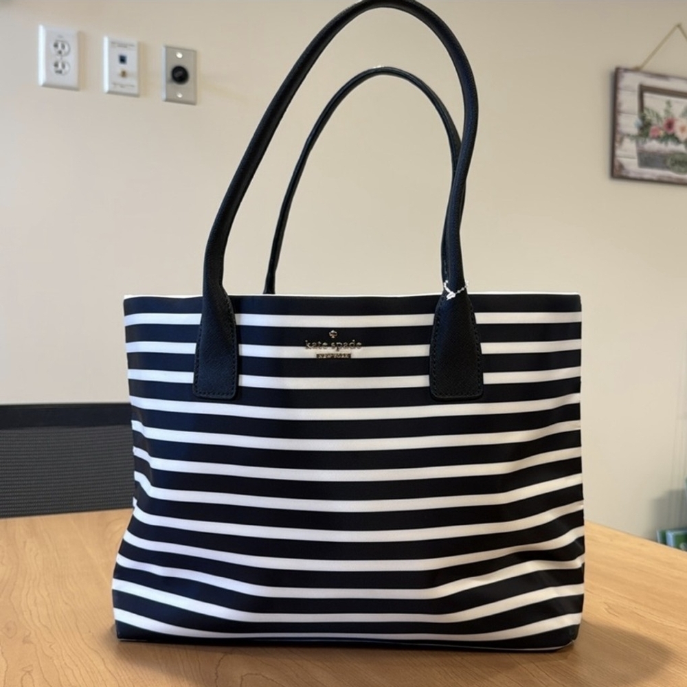 NWT Kate Spade ♠️ Classic Nylon Black and White Striped Catie Tote Bag